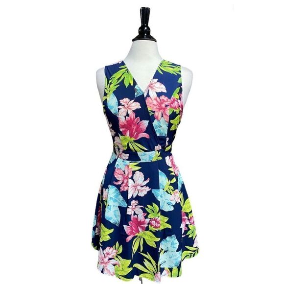 Entro Navy Floral Sleeveless Fit n Flare Dress Size Medium NWT - Picture 1 of 6